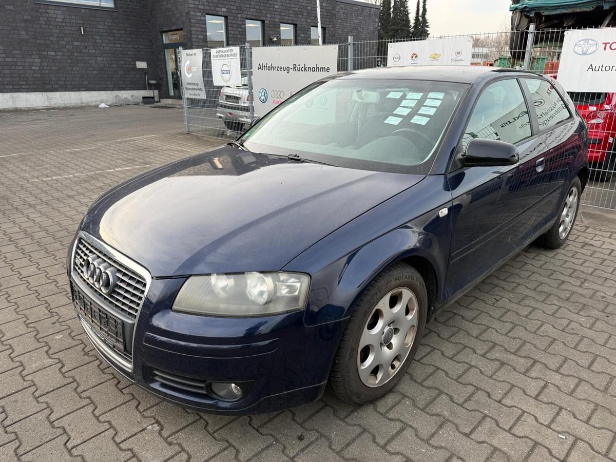 Audi A3 8P original Sto&szlig;stange Sto&szlig;f&auml;nger vorn LZ5J Moroblau BJ03